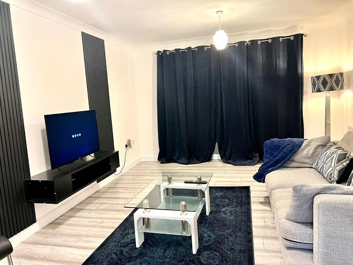 Modern Renovated 2-Bedroom House Barking  0*, Barking (Greater London) United Kingdom