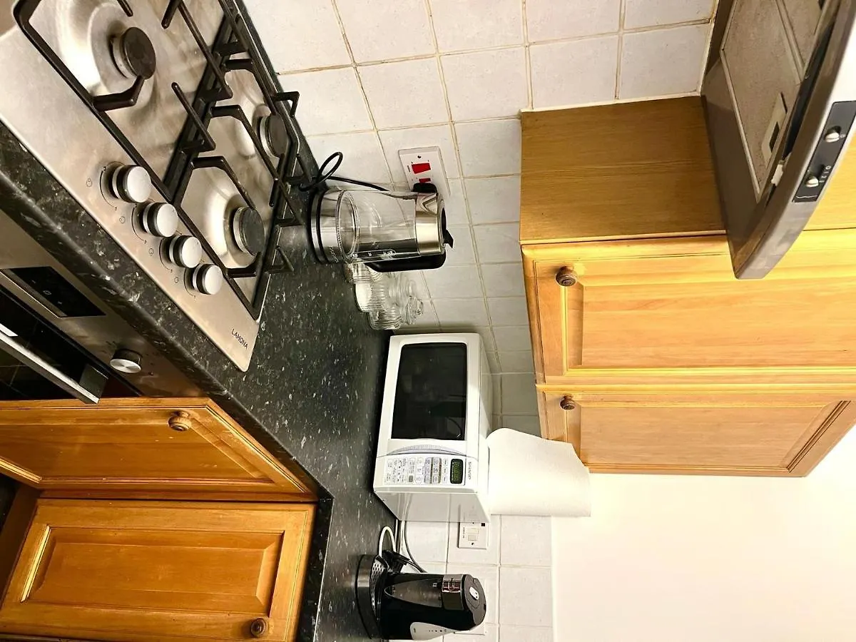 Holiday home Modern Renovated 2-Bedroom House Barking  United Kingdom